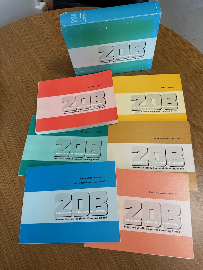 Photo of 208 Study documents and slipcase