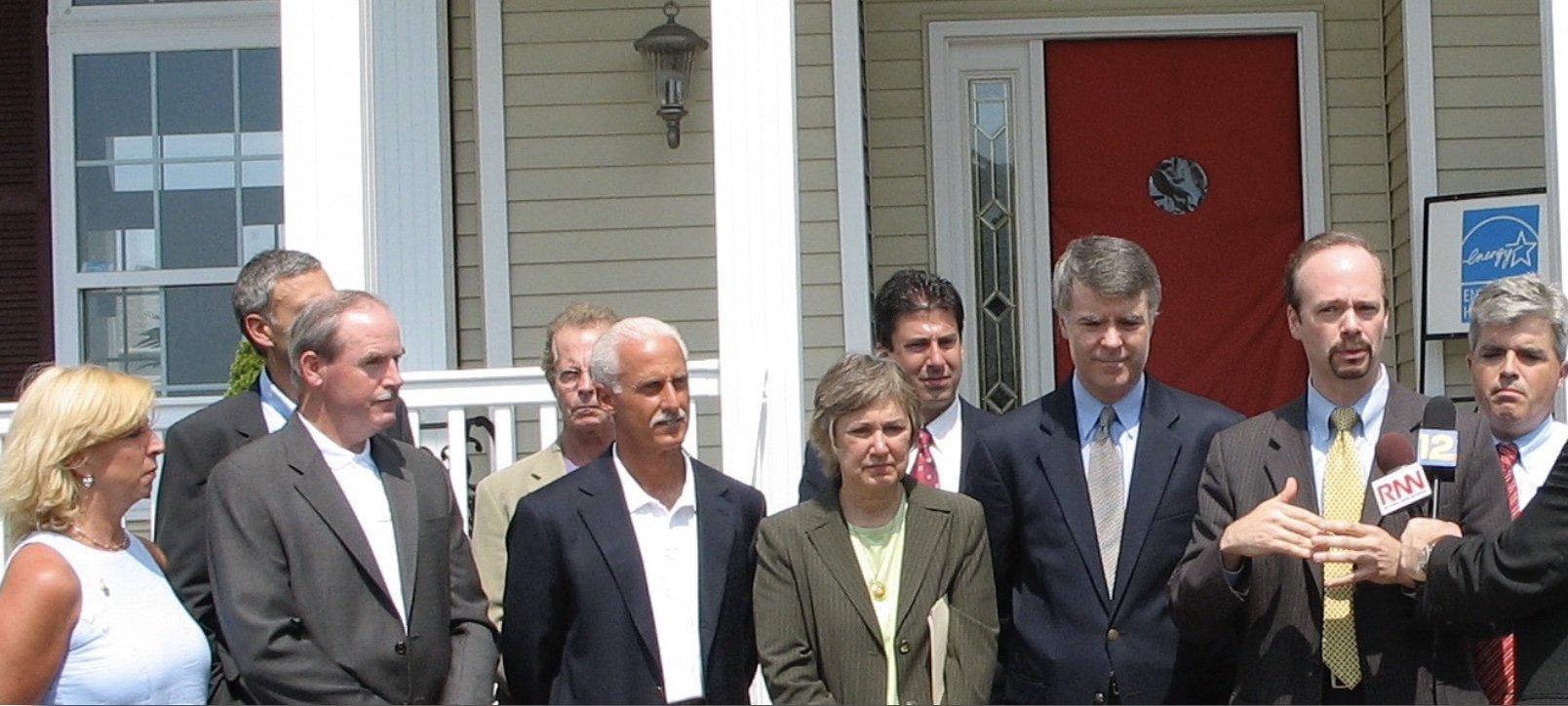 Photo of press conference announcing passage of ENERGY STAR Homes codes in Babylon and Brookhaven