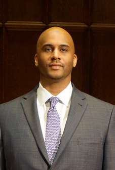 Elliott Archer headshot
