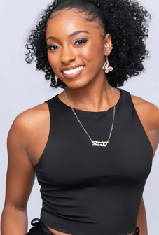 Nicole Fox Davis headshot