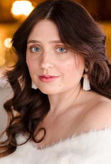 Natalie Gray headshot