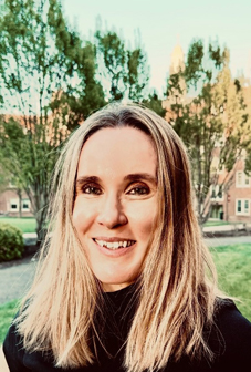 Dr. Orsolya Varkonyi 