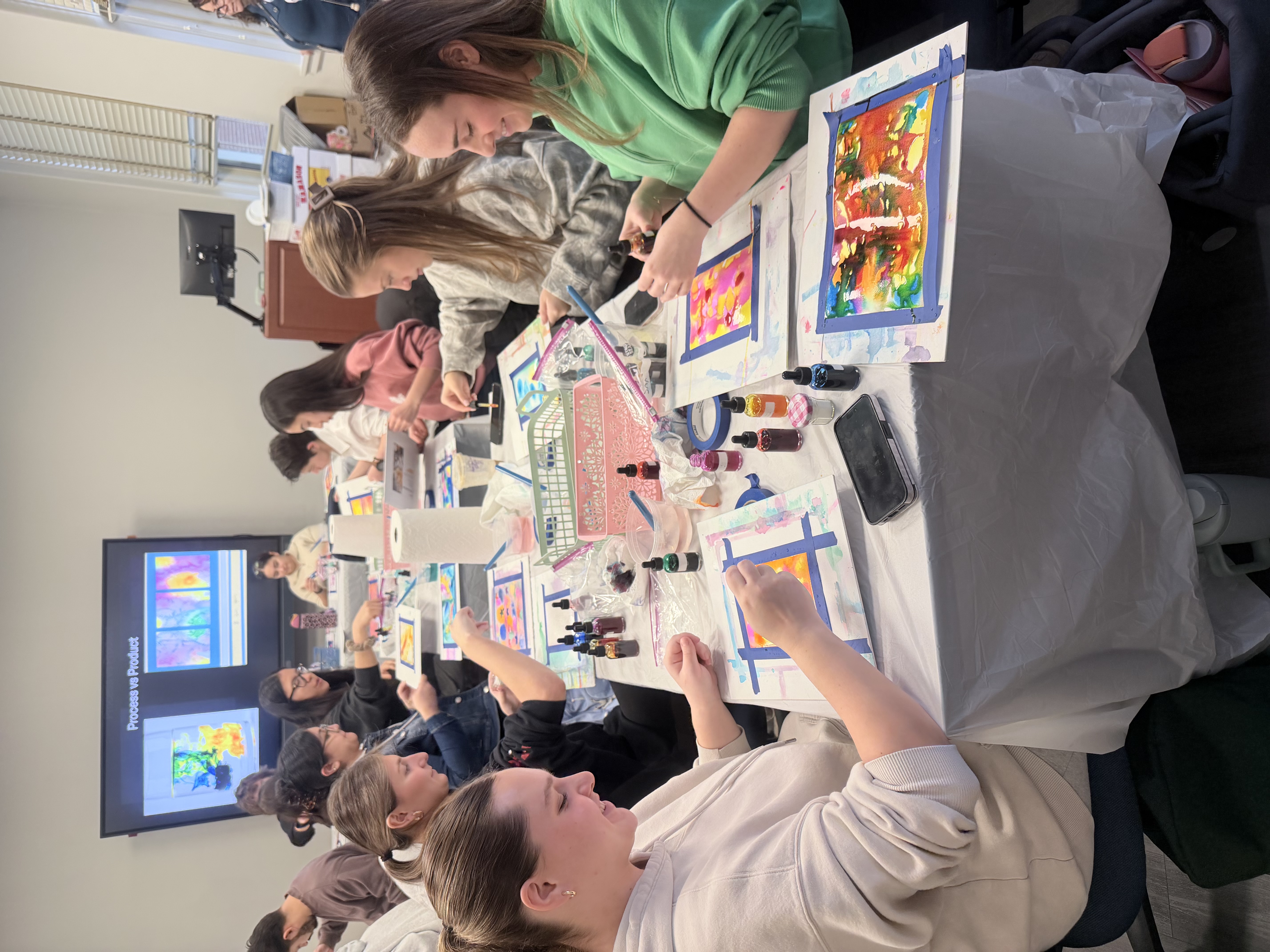 Soehs students painting