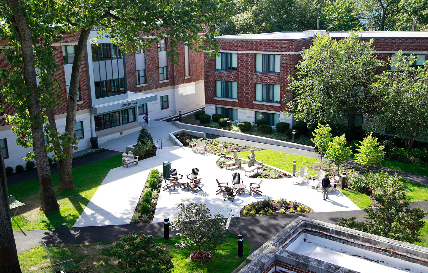 Take a virtual tour of Molloy University