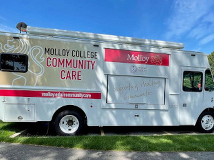 Photo of Molloy mobile clinic van