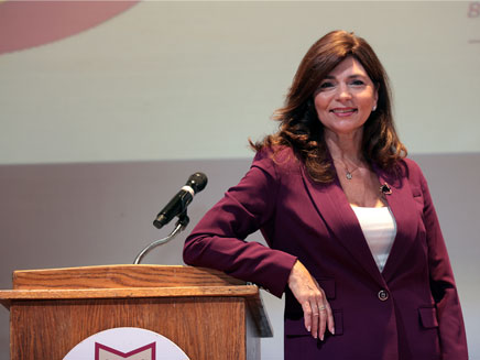 Photo of Catherine Canadeo