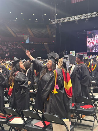 Commencement Grads