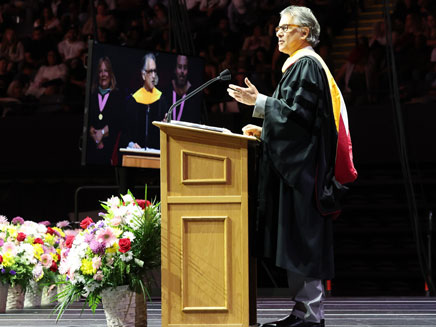 Commencement Speaker Daniel Levitin speaking at Molloy University Commencement
