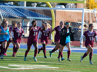 small_ncaa6_soccerchampionshipjpm01042.jpg
